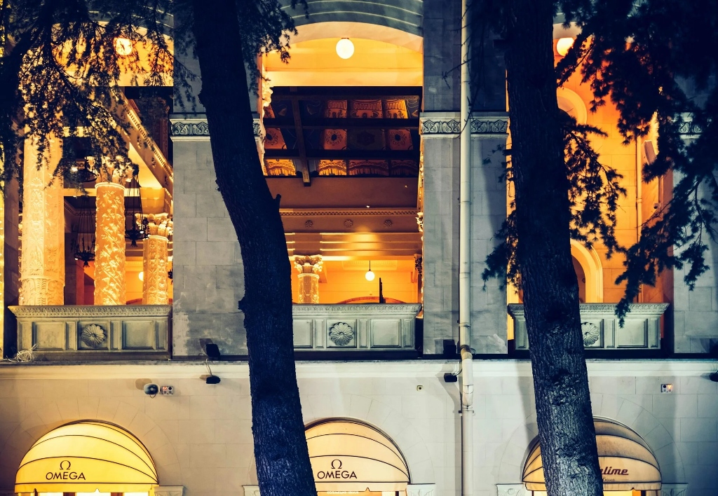 Rome Luxury Omega Boutique Facade